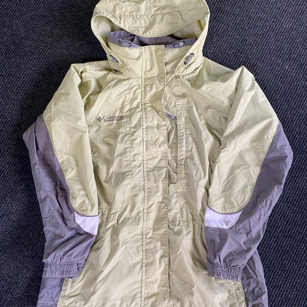 Columbia Light Green and Gray Hooded Jacket Women’s size Large